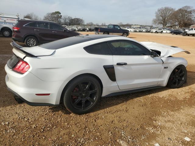 1FA6P8CF7K5108650 - 2019 FORD MUSTANG GT WHITE photo 3