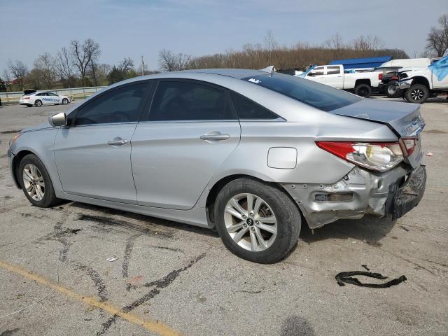 5NPEB4AC8CH447392 - 2012 HYUNDAI SONATA GLS SILVER photo 2