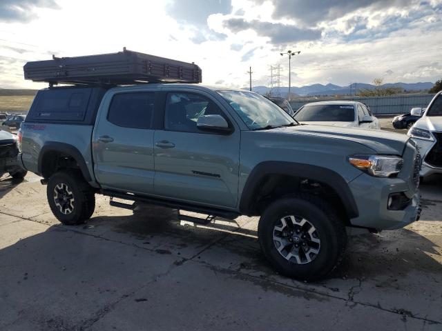 3TYCZ5AN8NT053712 - 2022 TOYOTA TACOMA DOUBLE CAB GREEN photo 4