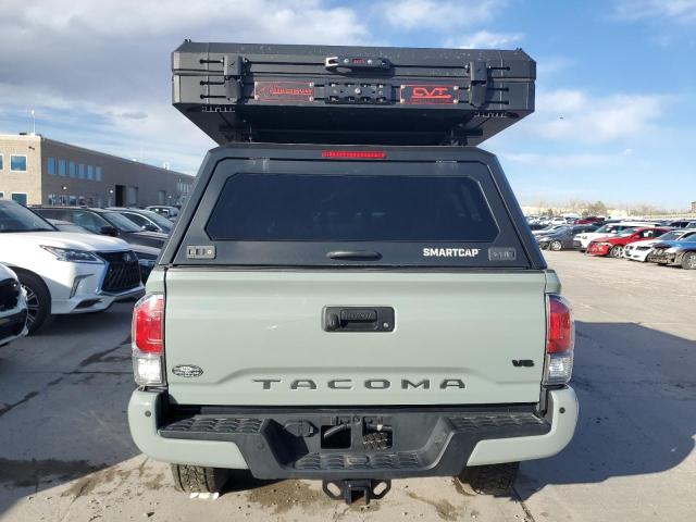 3TYCZ5AN8NT053712 - 2022 TOYOTA TACOMA DOUBLE CAB GREEN photo 6