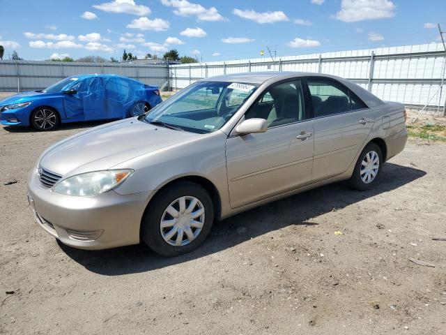 4T1BE32K05U031917 - 2005 TOYOTA CAMRY LE TAN photo 1