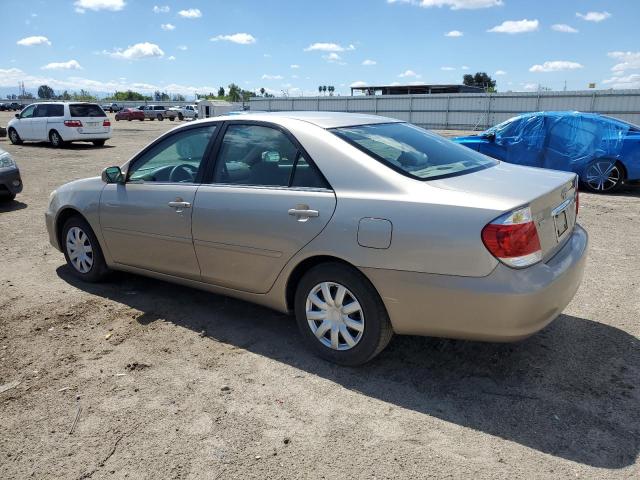 4T1BE32K05U031917 - 2005 TOYOTA CAMRY LE TAN photo 2