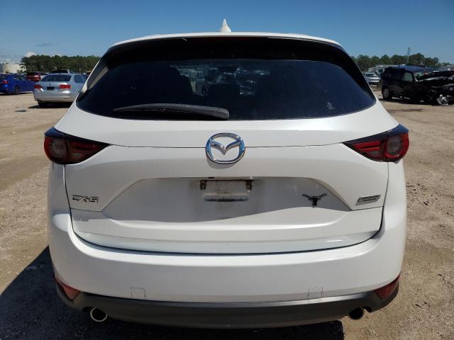 JM3KFADM4K0625411 - 2019 MAZDA CX-5 GRAND TOURING WHITE photo 6