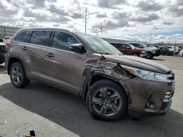 5TDJZRFH0JS877095 - 2018 TOYOTA HIGHLANDER SE BROWN photo 4