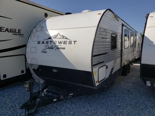 5ZT2DESB5N9008881 - 2022 WILDWOOD CAMPER WHITE photo 2