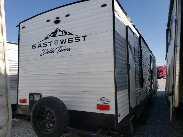 5ZT2DESB5N9008881 - 2022 WILDWOOD CAMPER WHITE photo 4