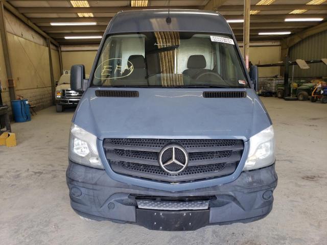 WD3PE7CD2JP646702 - 2018 MERCEDES-BENZ SPRINTER 2500 BLUE photo 5