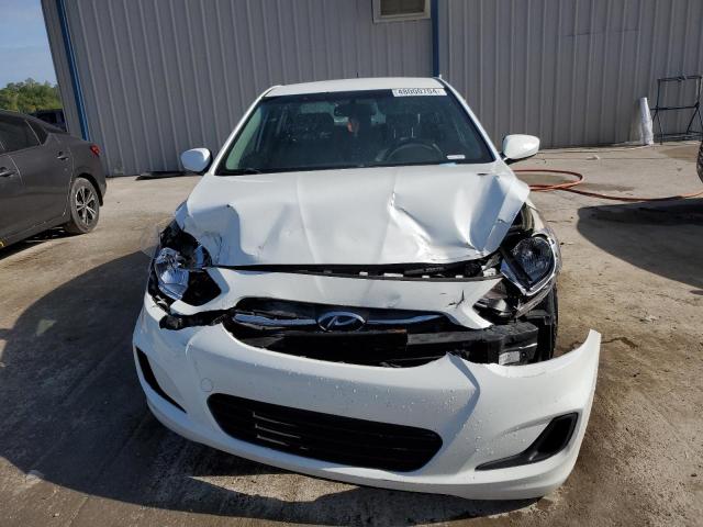 KMHCT4AE2FU801306 - 2015 HYUNDAI ACCENT GLS WHITE photo 5