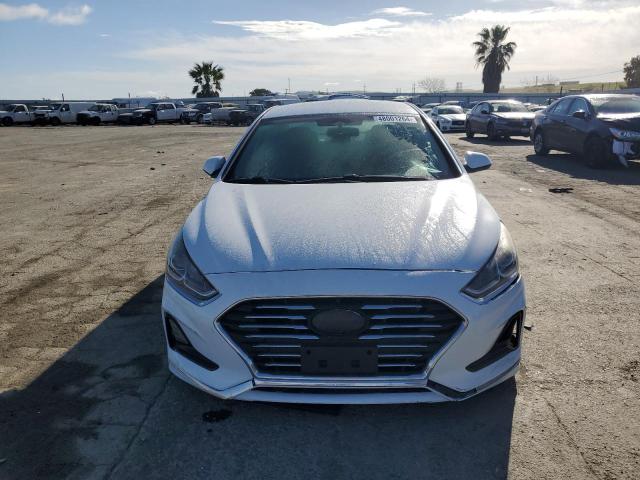 5NPE24AF4JH600700 - 2018 HYUNDAI SONATA SE WHITE photo 5