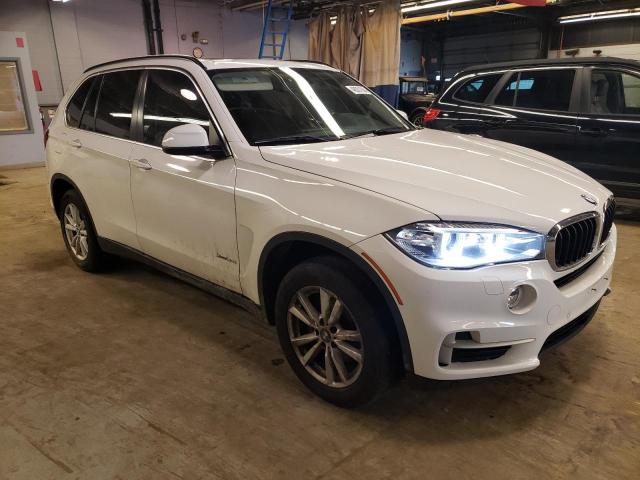 5UXKR0C53F0P02133 - 2015 BMW X5 XDRIVE35I WHITE photo 4