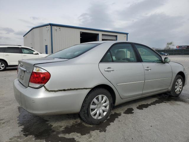 4T1BE32K35U066743 - 2005 TOYOTA CAMRY LE SILVER photo 3