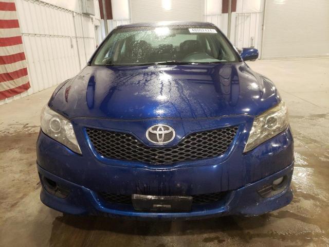 4T1BF3EK1AU569514 - 2010 TOYOTA CAMRY BASE BLUE photo 5