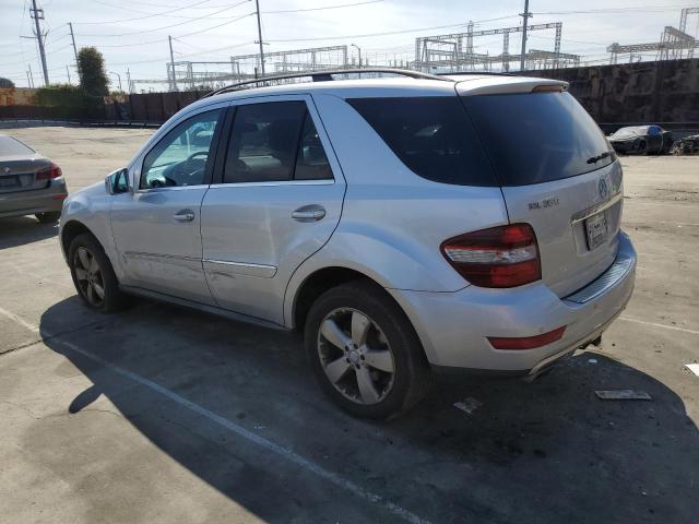 4JGBB8GB8BA695510 - 2011 MERCEDES-BENZ ML 350 4MATIC SILVER photo 2