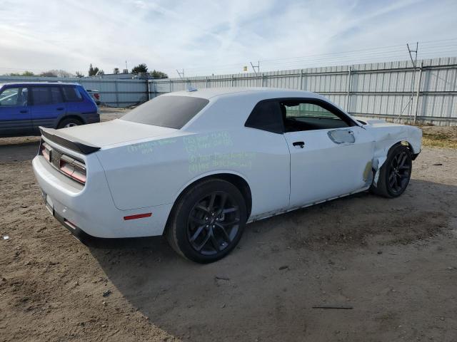 2C3CDZAGXMH646184 - 2021 DODGE CHALLENGER SXT WHITE photo 3