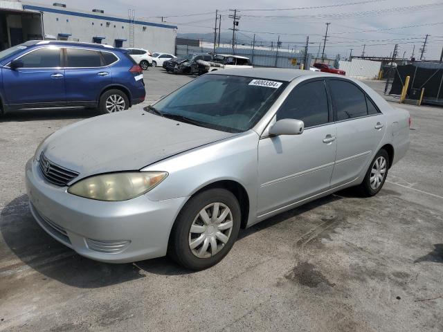 4T1BE32K95U013268 - 2005 TOYOTA CAMRY LE SILVER photo 1