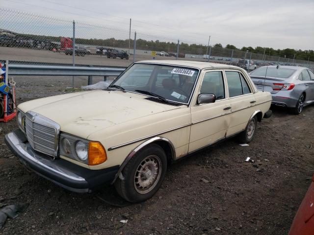 WDBAB23A3CB315381 - 1982 MERCEDES-BENZ 240 D CREAM photo 1