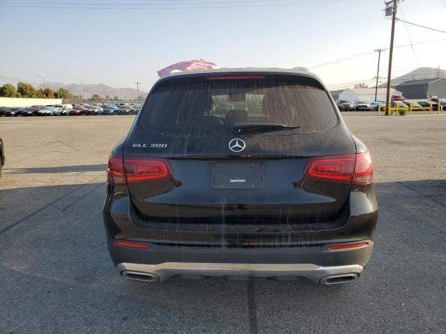 WDC0G8DBXLF741998 - 2020 MERCEDES-BENZ GLC 300 BLACK photo 6