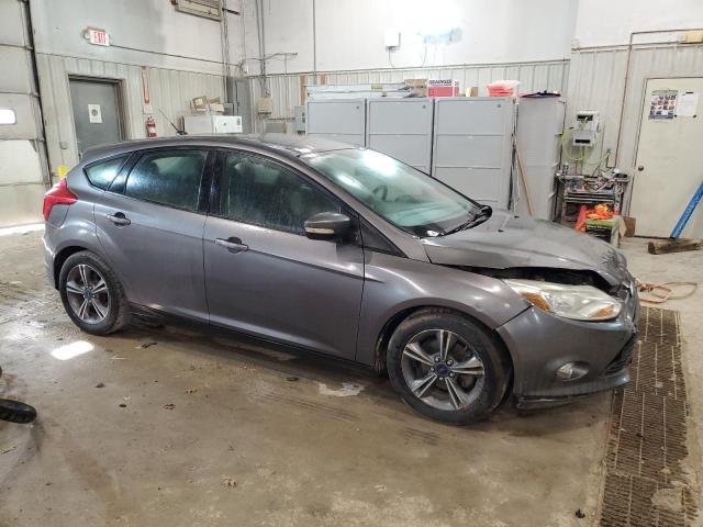 1FADP3K24EL253766 - 2014 FORD FOCUS SE CHARCOAL photo 4