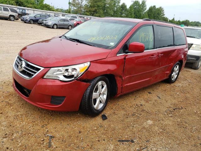 2V8HW34129R586021 - 2009 VOLKSWAGEN ROUTAN SE BURGUNDY photo 2