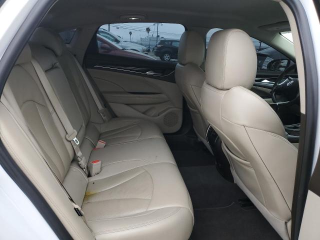 1G4ZP5SS1HU144252 - 2017 BUICK LACROSSE ESSENCE WHITE photo 10
