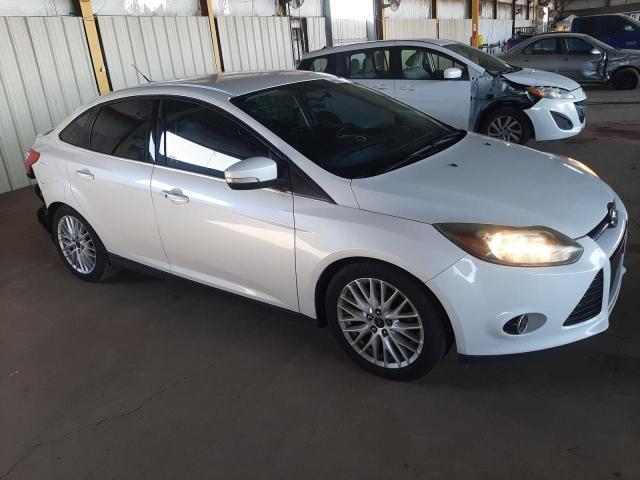 1FADP3J20EL131732 - 2014 FORD FOCUS TITANIUM WHITE photo 4