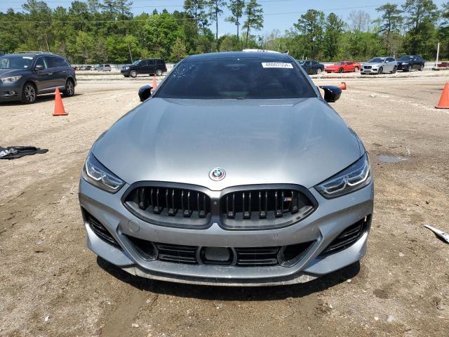 WBAGV8C00PCL86676 - 2023 BMW M850XI GRAY photo 5