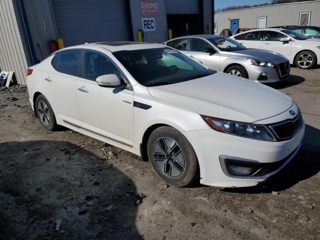 KNAGM4AD6D5058714 - 2013 KIA OPTIMA HYBRID WHITE photo 4