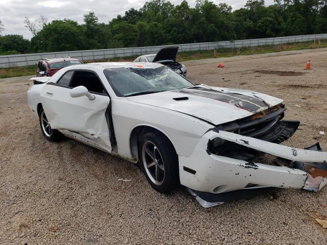 2B3CJ4DVXAH255244 - 2010 DODGE CHALLENGER SE WHITE photo 4