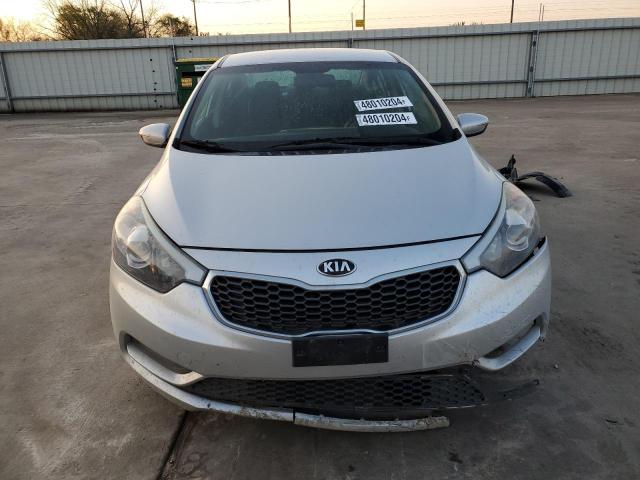 KNAFX4A6XG5506171 - 2016 KIA FORTE LX SILVER photo 5