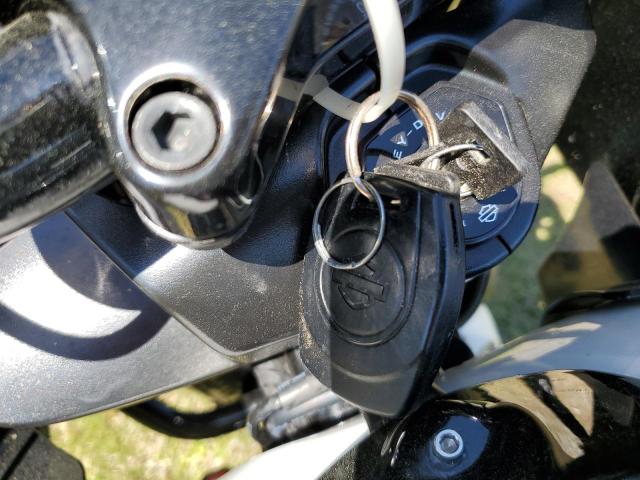 1HD1KH712RB638276 - 2024 HARLEY-DAVIDSON FLTRX 白色 照片 8