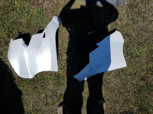 1HD1KH712RB638276 - 2024 HARLEY-DAVIDSON FLTRX 白色 照片 9