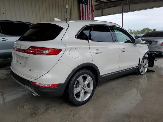 5LMCJ1C95JUL03899 - 2018 LINCOLN MKC PREMIERE WHITE photo 3