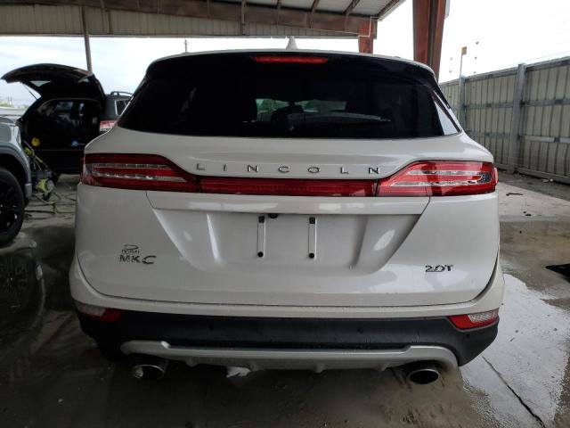 5LMCJ1C95JUL03899 - 2018 LINCOLN MKC PREMIERE WHITE photo 6