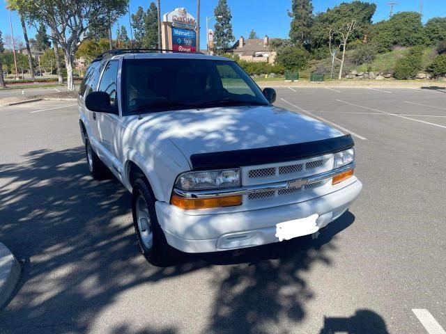 1GNCS18W1WK209743 - 1998 CHEVROLET BLAZER WHITE photo 1