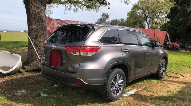 5TDJZRFH2JS903003 - 2018 TOYOTA HIGHLANDER SE BROWN photo 4