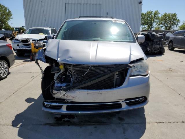 2C4RC1BG6DR754921 - 2013 CHRYSLER TOWN & COU TOURING ვერცხლისფერი ფოტო 5