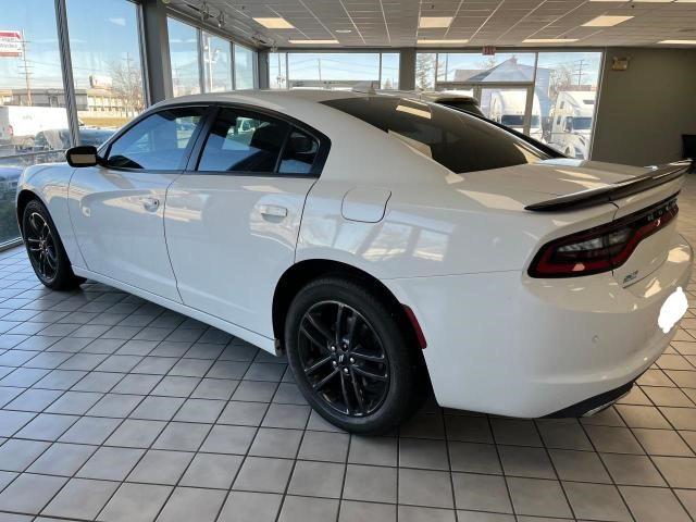 2C3CDXJG6KH589581 - 2019 DODGE CHARGER SXT WHITE photo 3