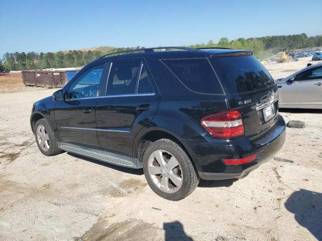 4JGBB8GB6BA676731 - 2011 MERCEDES-BENZ ML 350 4MATIC BLACK photo 2