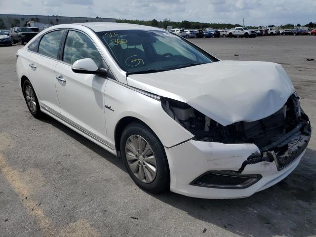 KMHE24L1XGA016041 - 2016 HYUNDAI SONATA HYBRID WHITE photo 4