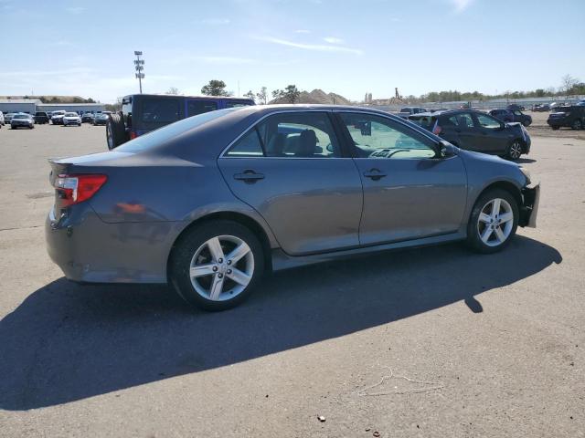 4T1BF1FK7EU364143 - 2014 TOYOTA CAMRY L GRAY photo 3