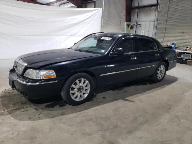 2011 LINCOLN TOWN CAR SIGNATURE LIMITED, 