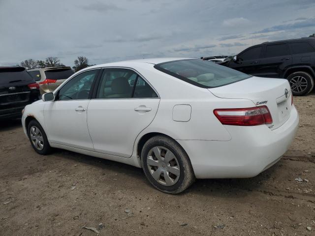 4T4BE46K18R025781 - 2008 TOYOTA CAMRY CE WHITE photo 2