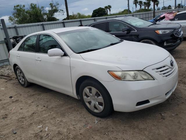 4T4BE46K18R025781 - 2008 TOYOTA CAMRY CE WHITE photo 4