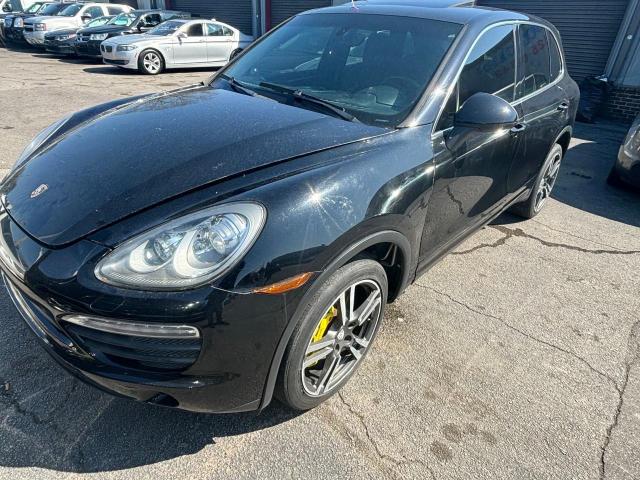 WP1AB2A23BLA51180 - 2011 PORSCHE CAYENNE S BLACK photo 2