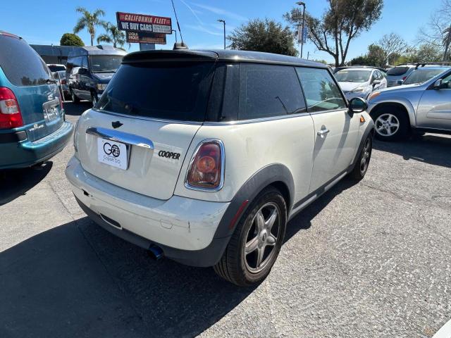 WMWMF33517TT51059 - 2007 MINI COOPER BEIGE photo 4