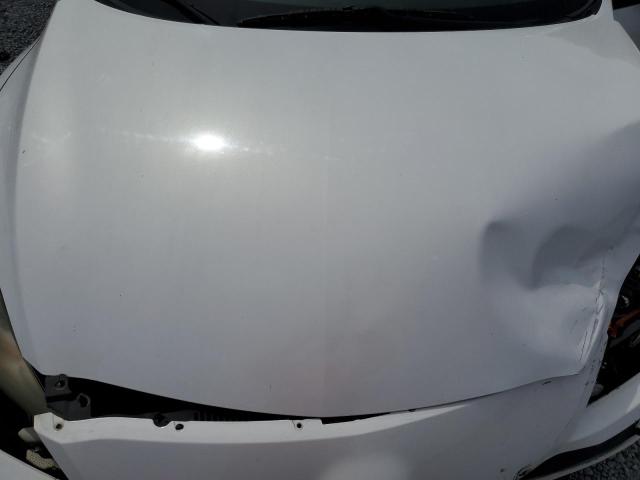 JM1BL1UF7B1377880 - 2011 MAZDA 3 I WHITE photo 11