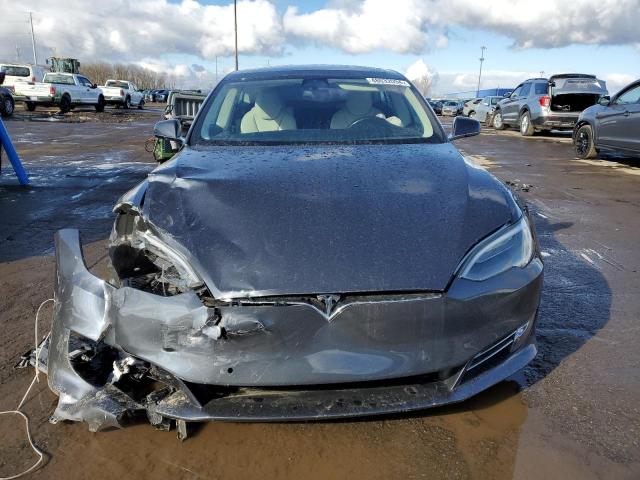 5YJSA1E22HF231002 - 2017 TESLA MODEL S ნაცრისფერი ფოტო 5