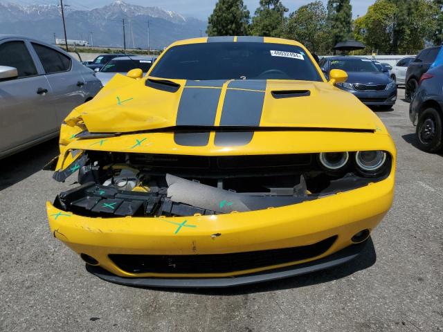 2C3CDZAG8JH116274 - 2018 DODGE CHALLENGER SXT YELLOW photo 5