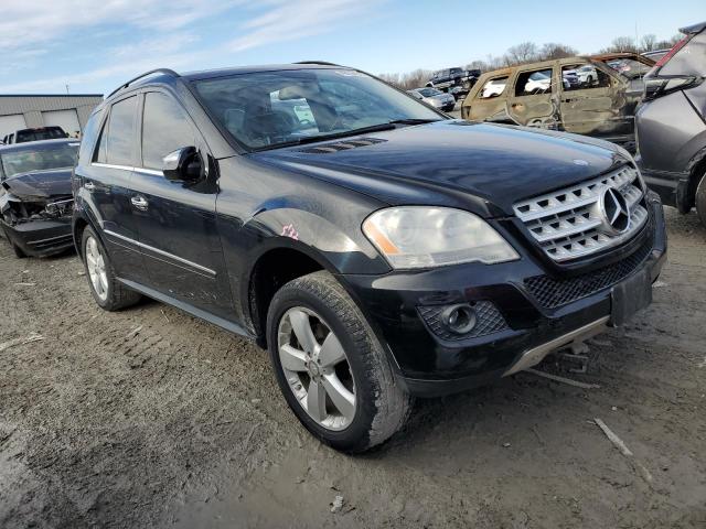 4JGBB8GB1AA609792 - 2010 MERCEDES-BENZ ML 350 4MATIC BLACK photo 4