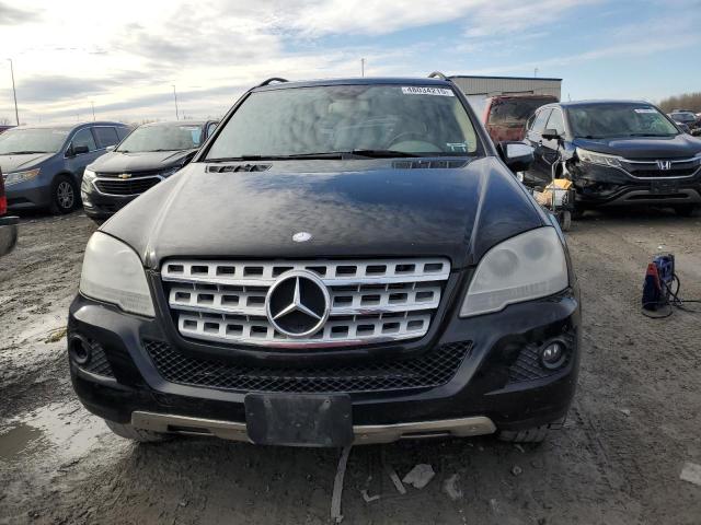 4JGBB8GB1AA609792 - 2010 MERCEDES-BENZ ML 350 4MATIC BLACK photo 5